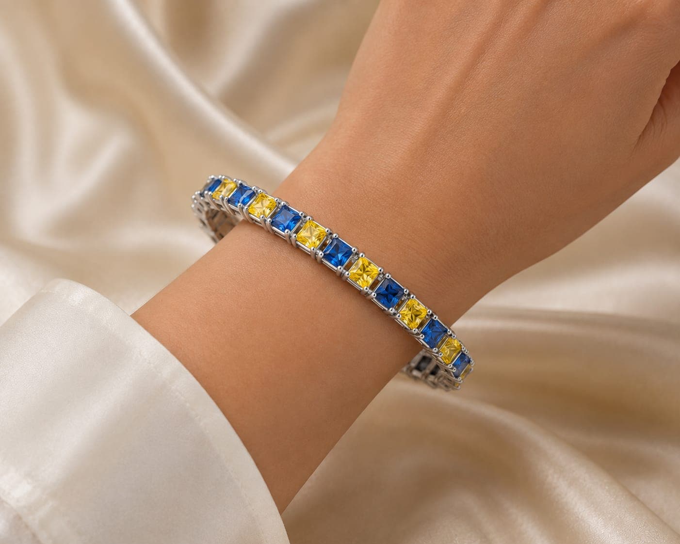 Princess-Cut Blue & Yellow Lab-Grown Diamond Bracelet