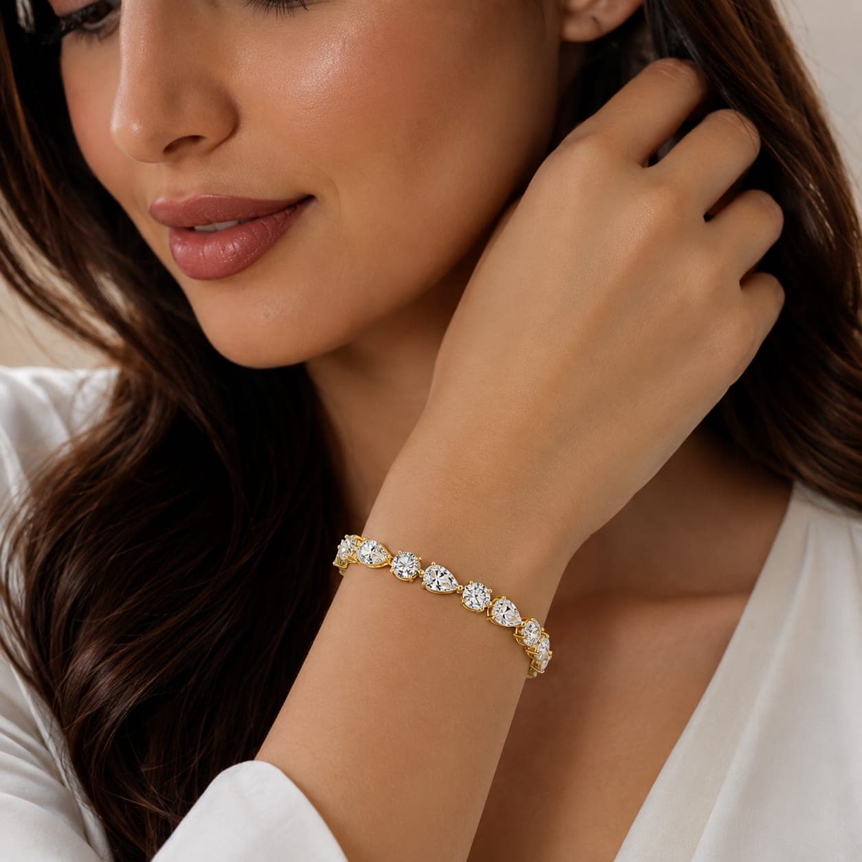 White Pear & Round Lab-Grown Diamond Bracelet